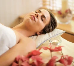 Termal SPA ve Türk Hamamı Ritüelleri: Ruhunuz İçin Şifalı Bir Mola 2 Doktorun Oteli'nde eşsiz bir Termal SPA ve Türk Hamamı deneyimi sizi bekliyor.