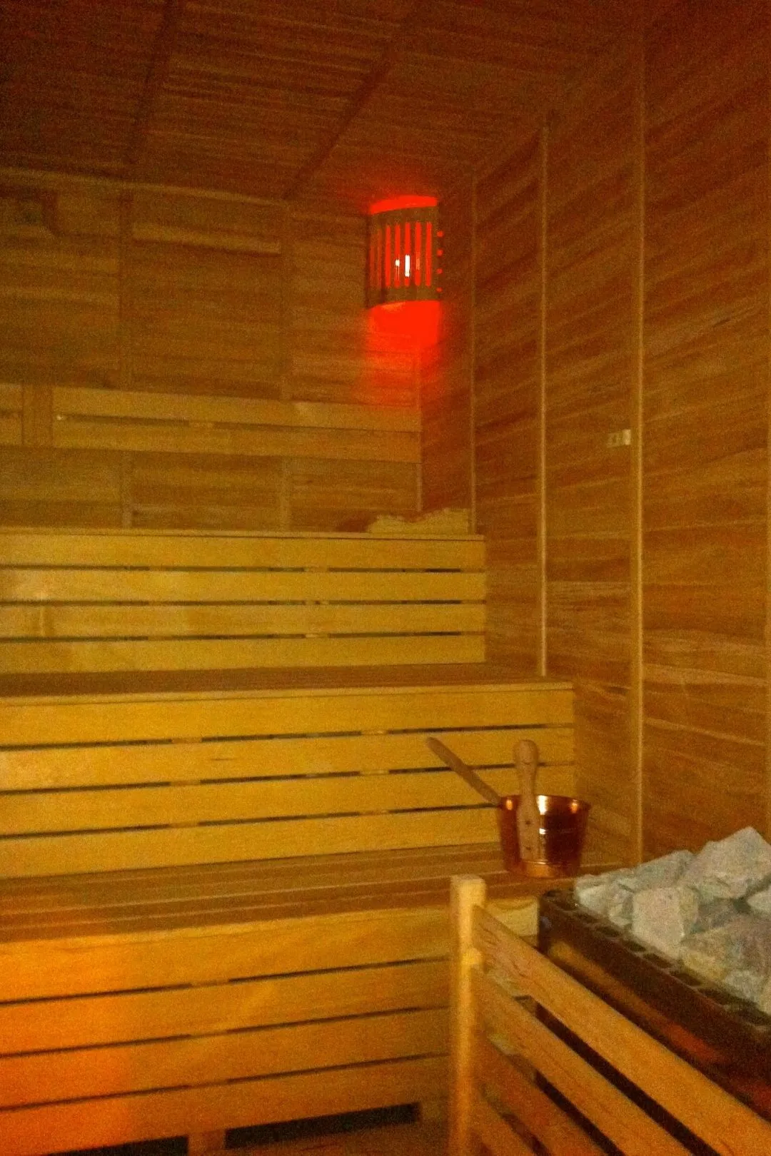 Doktorun Oteli Ahşap Sauna ve Dinlenme Alanı Resimleri